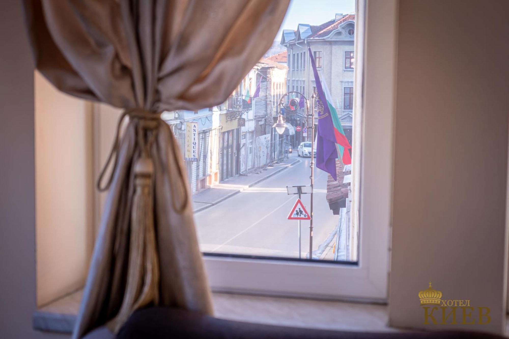 Hotel Kiev Veliko Tŭrnovo Exterior foto