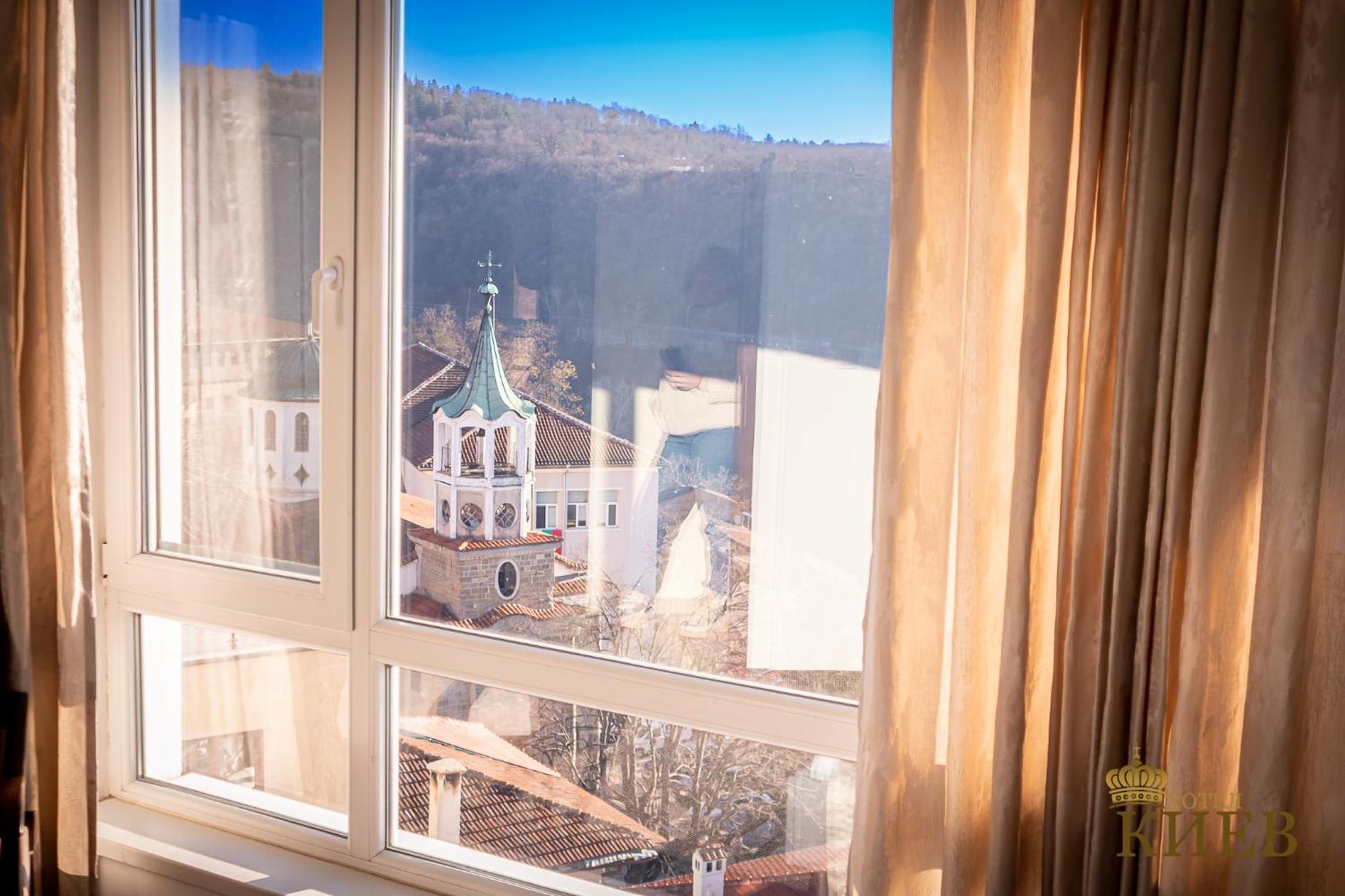 Hotel Kiev Veliko Tŭrnovo Exterior foto